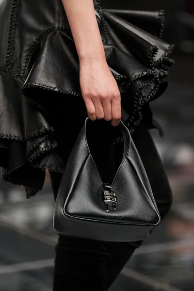 Look 199